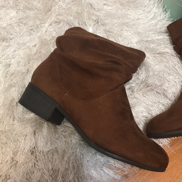 NWOT Brown Booties - Picture 3 of 7